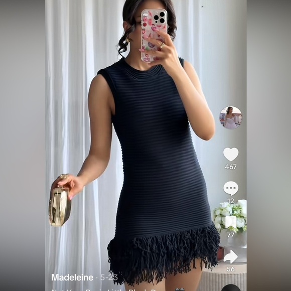 NWT ZARA  blogger fav FRINGED 
KNIT DRESS SIZE M
🚨FIRM PRICE NO DISCOUNT - Picture 5 of 16